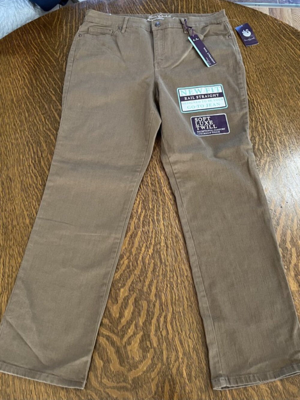 Gloria Vanderbilt Women’s Size 12 Brown (Smoked Truffle) Rail Straight Pants NEW